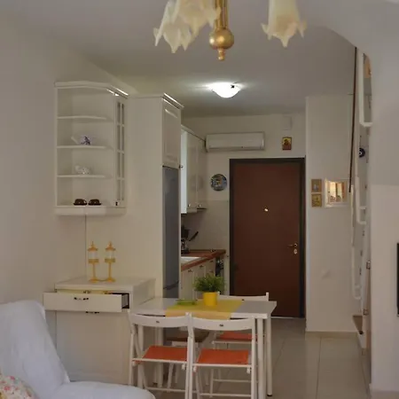 Holiday home Bay Maisonette-everything Desire *